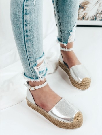 Dámske strieborné espadrilky na platforme