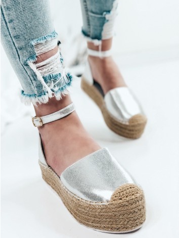 Dámske strieborné espadrilky na platforme